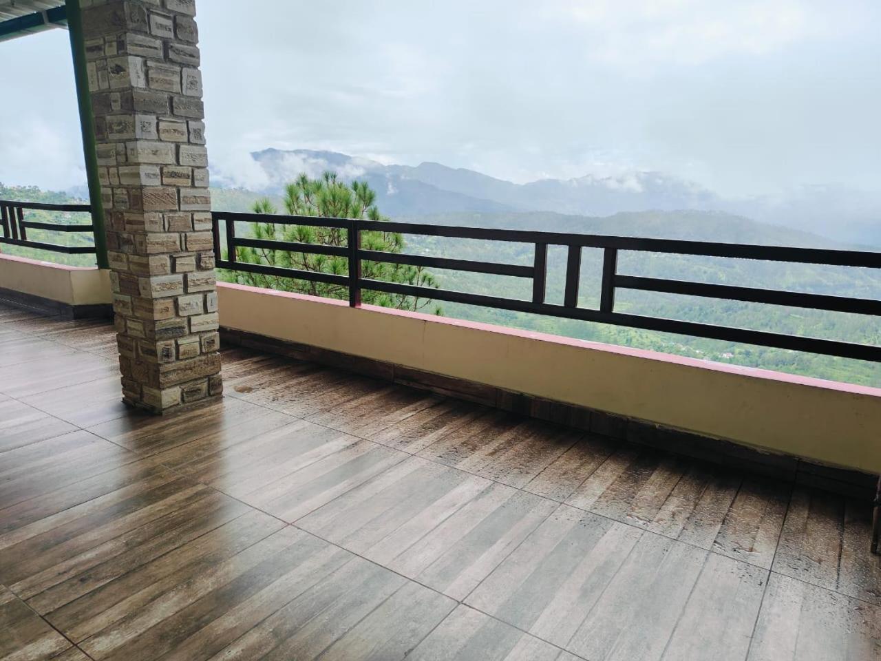Rudra Retreat Hotel Hawalbagh Exterior foto