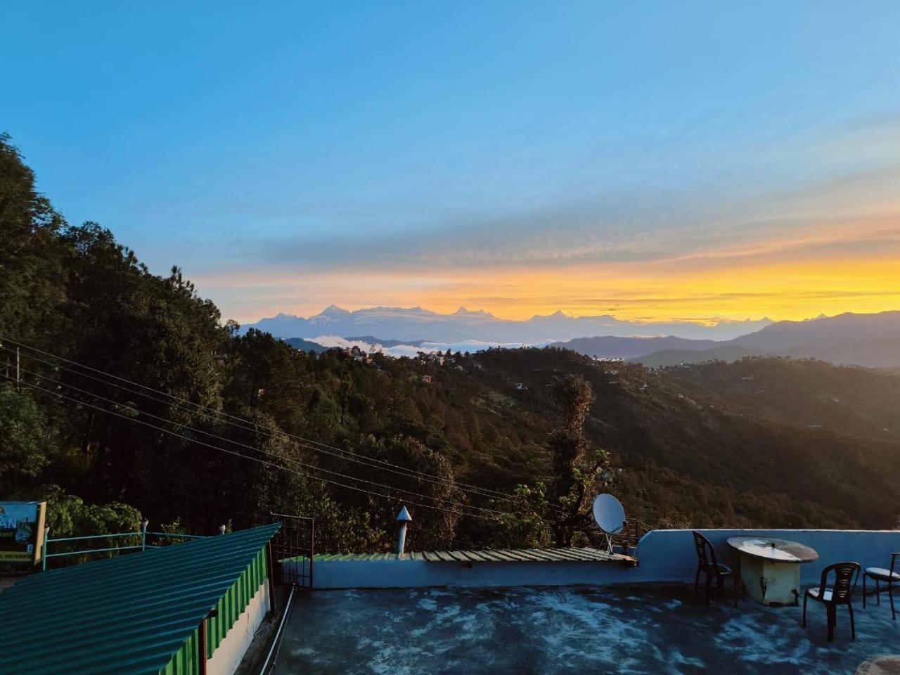 Rudra Retreat Hotel Hawalbagh Exterior foto